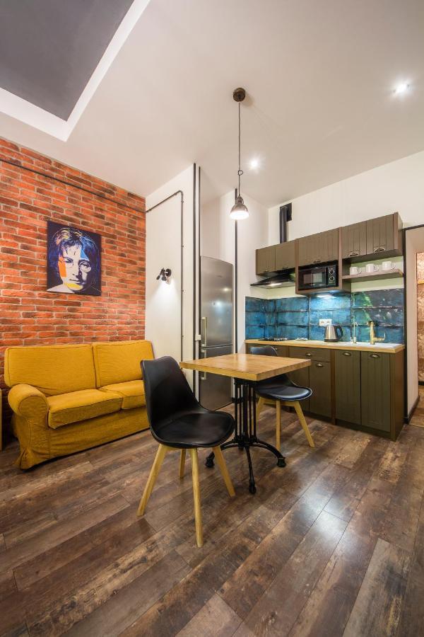 Self Check-In Apartments Near Landscape Alley كييف المظهر الخارجي الصورة